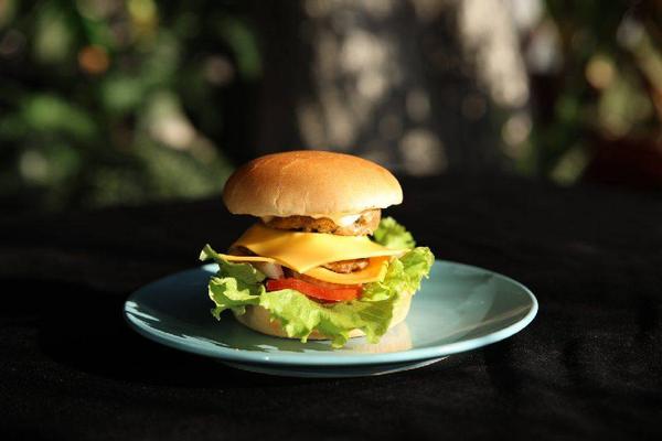 Dublu Mini Cheeseburger